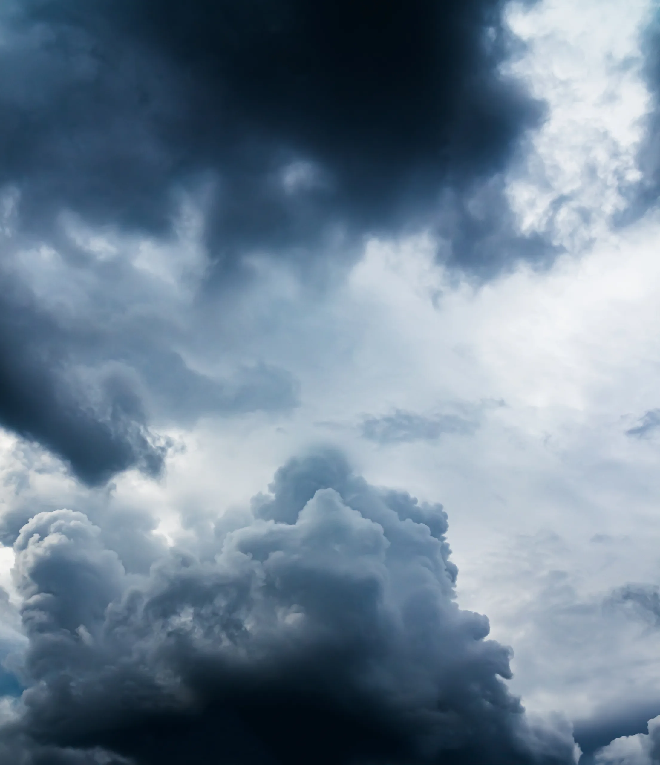Nuages, tempête, ciel, pluie noire, éclairs, tonnerre Nuages, tempête, ciel, pluie noire, éclairs, tonnerre