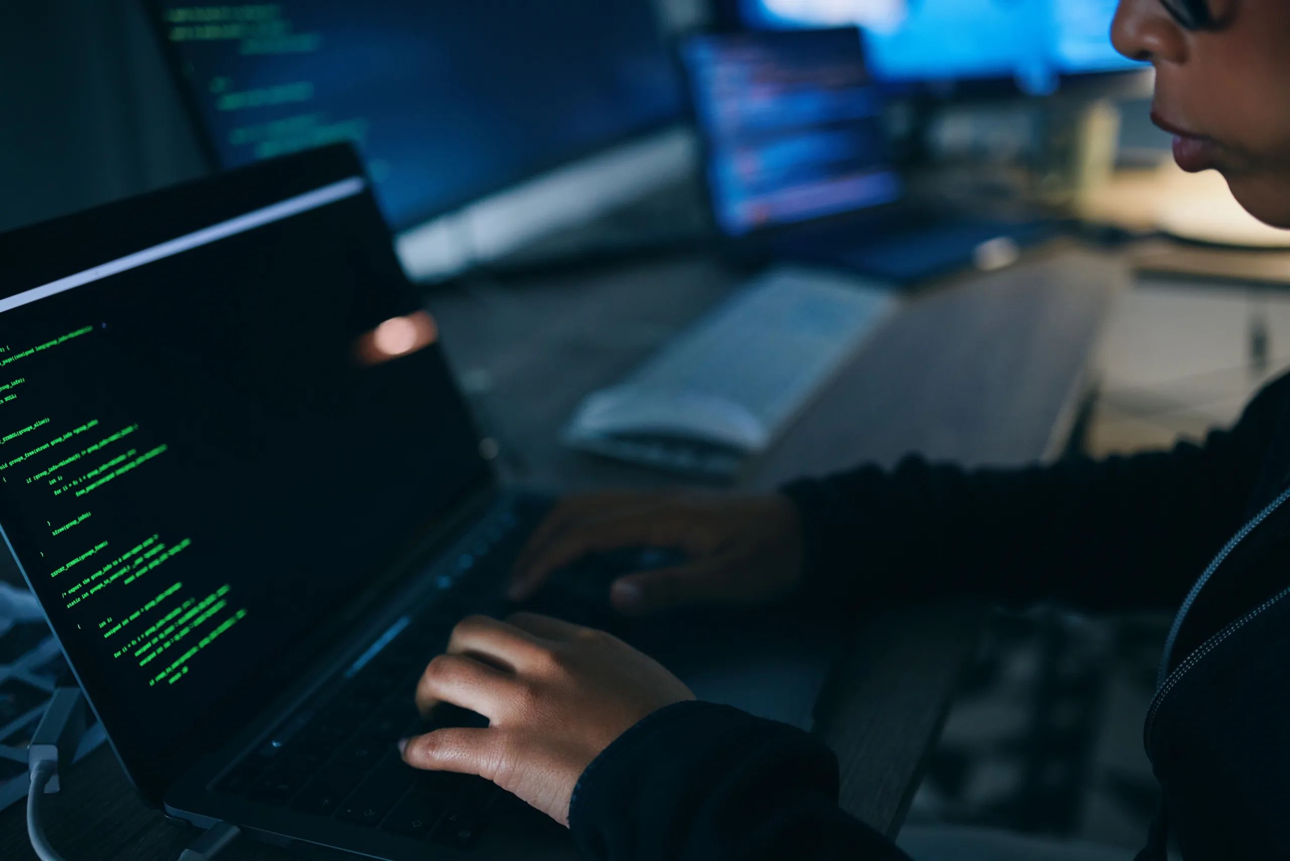 Mains, code et nuit grâce à la saisie sur ordinateur portable et à l'analyse des données r Mains, code et nuit grâce à la saisie sur ordinateur portable et à l'analyse des données r